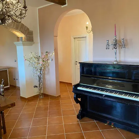 Clarabella Apartment